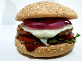 Mister Burger Hamburgueria food