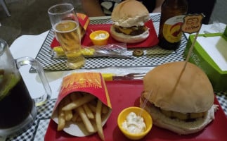 941 Burger food