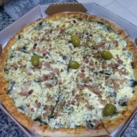 Pizzaria Medeiros food