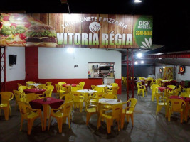 Vitoria Regia inside