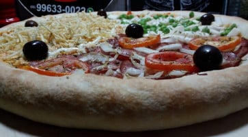 Pizzaria El Shaday food