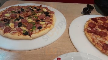 Domino's Pizza food