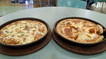 Pizza Hut food