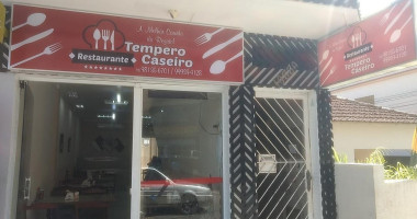 Tempero Caseiro outside