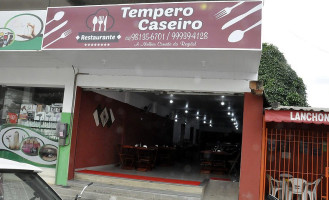 Tempero Caseiro outside