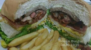 House Burger Lanches food