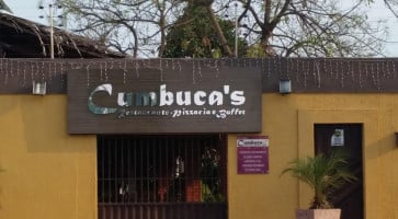 Cumbuca Pizzaria E Buffet outside