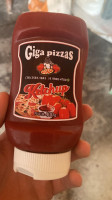 Giga Pizzas food