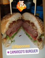 Camargo’s Burguer food