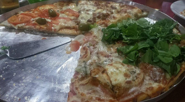 Pizzaria Bella Dica food