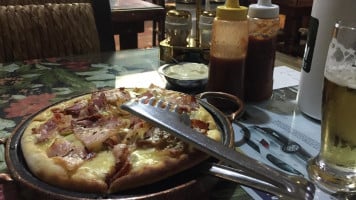 Serraninho Pizzaria food