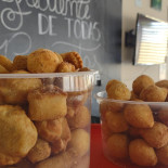 Lanches Saltenha Nourriture