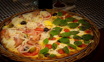 Di Casa Pizzas food