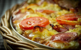 Di Casa Pizzas food