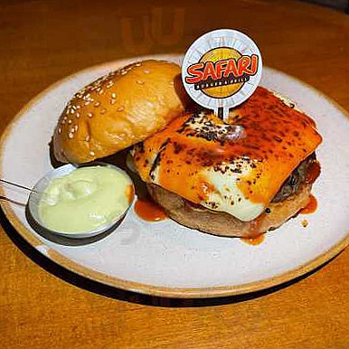 Safari Burger & Grill
