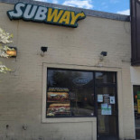 Pizzaria Tunnel Exterior