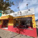 Dog Mania Exterior