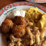 Delicias Lanches food