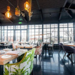 Pizzaria E Pastelaria Alfa À l'intérieur