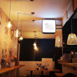 Retrobar E Lancheria Dentro
