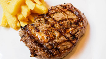 Tastys House food