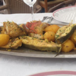 Cedrus Comida