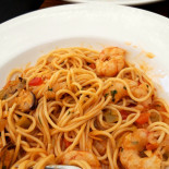 Cedrus Comida
