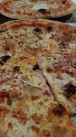 E Lanchonete Sabores Da Linguica food