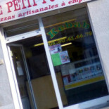 Nona’s Pizzaria Extérieur