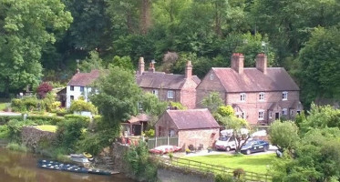 Sorvete Salada outside