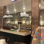 E Lanches Guaira Dentro