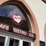 Pizzaria Mana Exterior