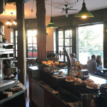 Alfazemas Café Dentro