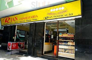 Ponto Do Peixe outside
