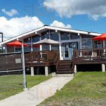 Edna Ishizu Exterior