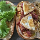 Noemi Lanches Nourriture