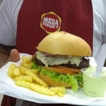 Mega Burger's Nourriture