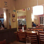 Pizza Hot Petiscaria inside
