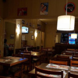 Pizza Hot Petiscaria inside