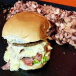Pica-pau Lanches Comida