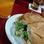 Máfia Pizzaria, Chopperia Nourriture