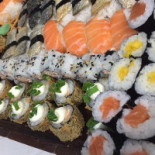 TatÁ Sushi Nourriture