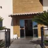 014 E Pub Exterior