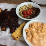 Tio Sam Bbq Food