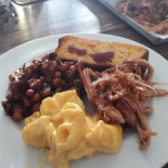 Tio Sam Bbq Food