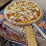 Devine's Pizzaria Cibo