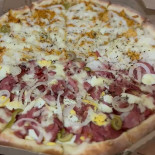 Devine's Pizzaria Cibo