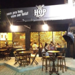 Hop Burger Exterior