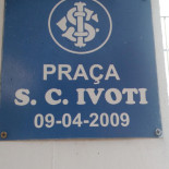 Ivoti Logo