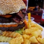 Stadium Hamburgueria E Espeteria Nourriture